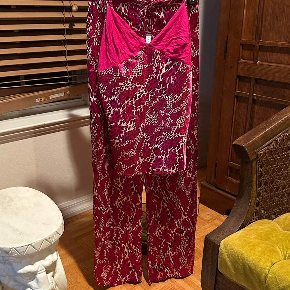Natori Cruz Satin Snake / Leapord Print Pajama Set Hot Pink Maroon Cream L? - Picture 2 of 14